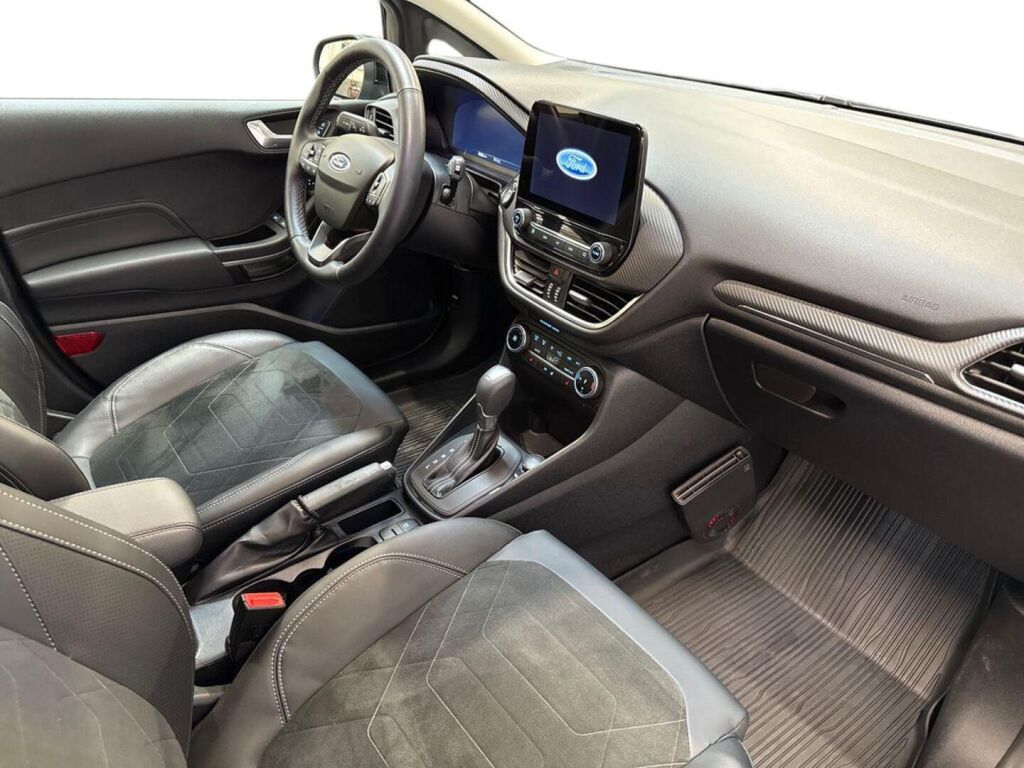 Ford Fiesta 2022 Musta