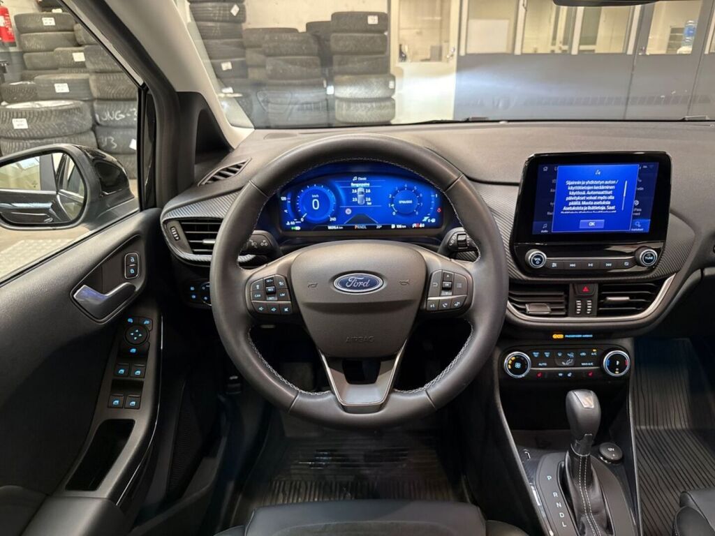 Ford Fiesta 2022 Musta