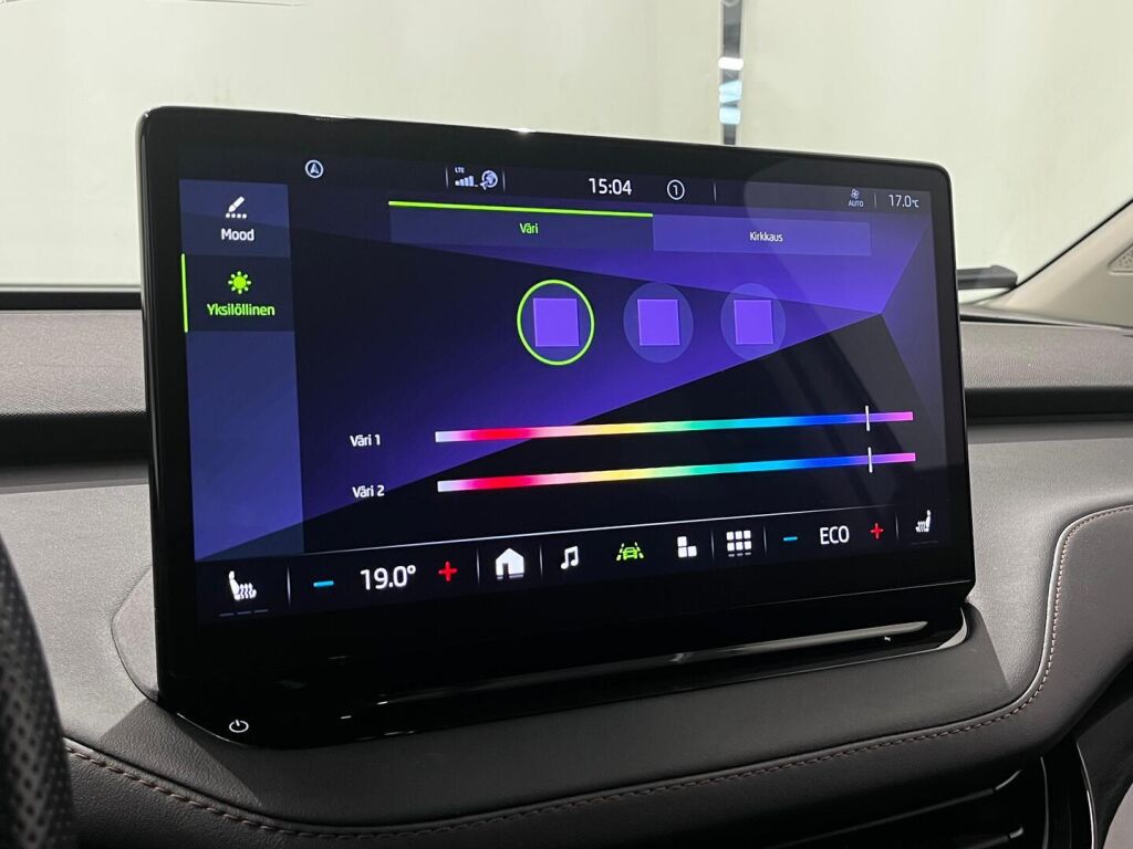 Skoda Enyaq 2022 Valkoinen