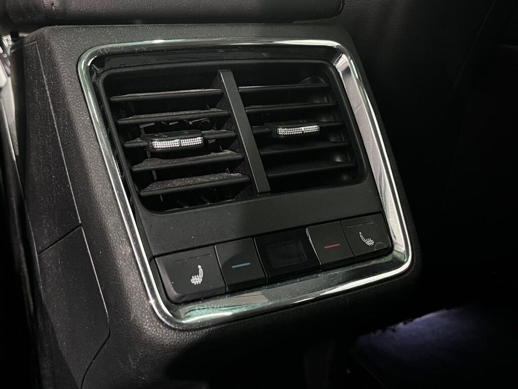 Skoda Enyaq 2022 Valkoinen