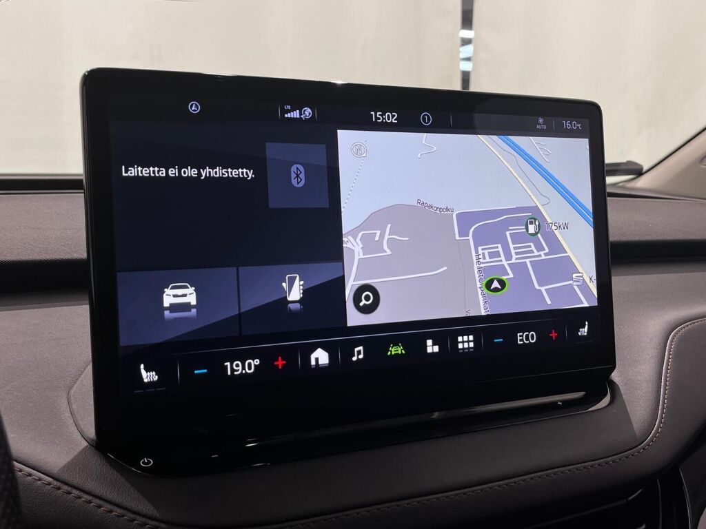 Skoda Enyaq 2022 Valkoinen