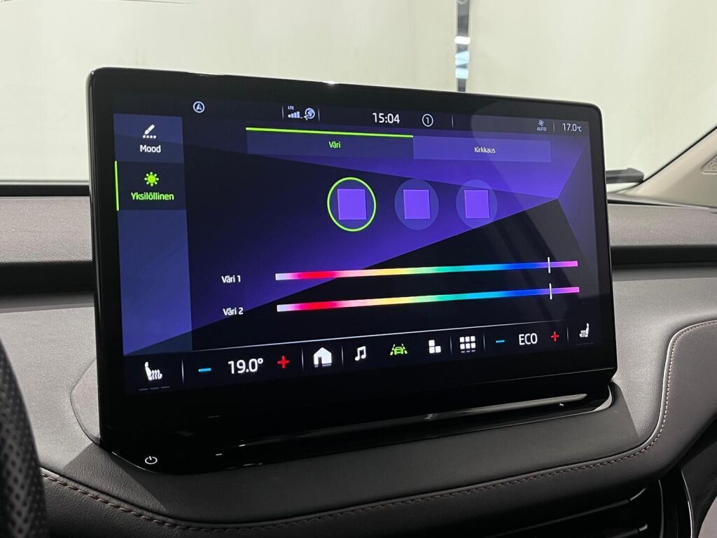 Skoda Enyaq 2022 Valkoinen