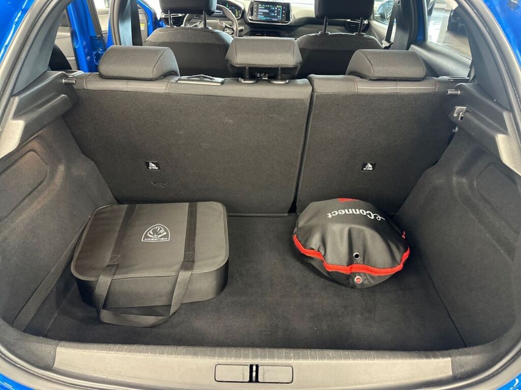 Peugeot e-208 2022 Sininen