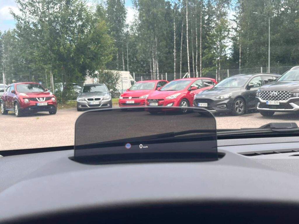 BMW 225 2016 Musta