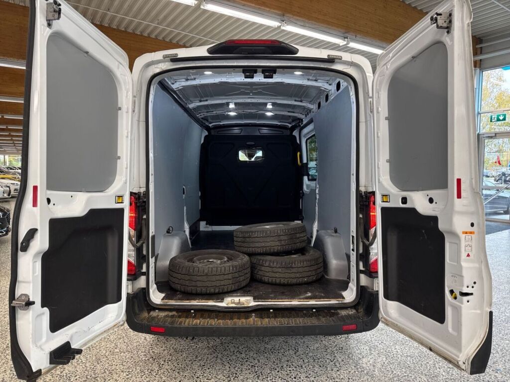 Ford Transit 2022 Valkoinen