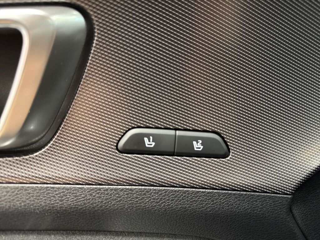 Kia Sportage 2022 Musta