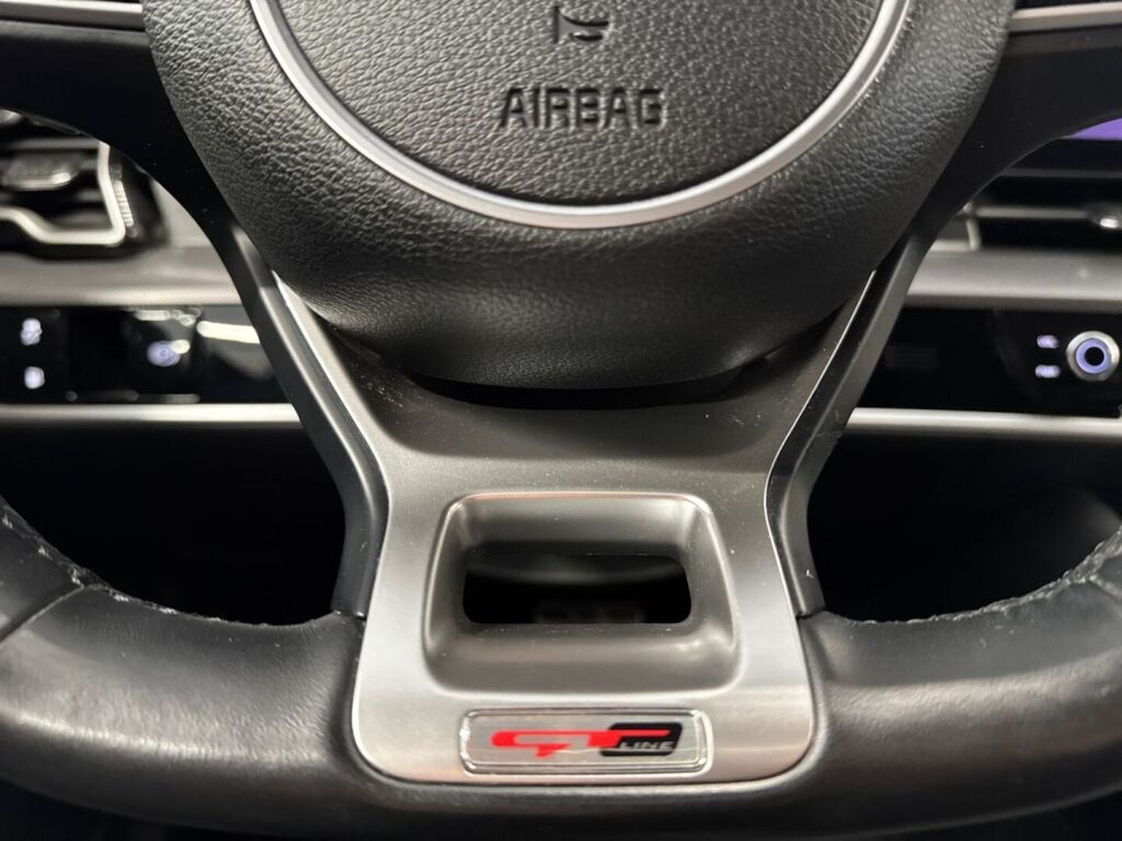 Kia Sportage 2022 Musta