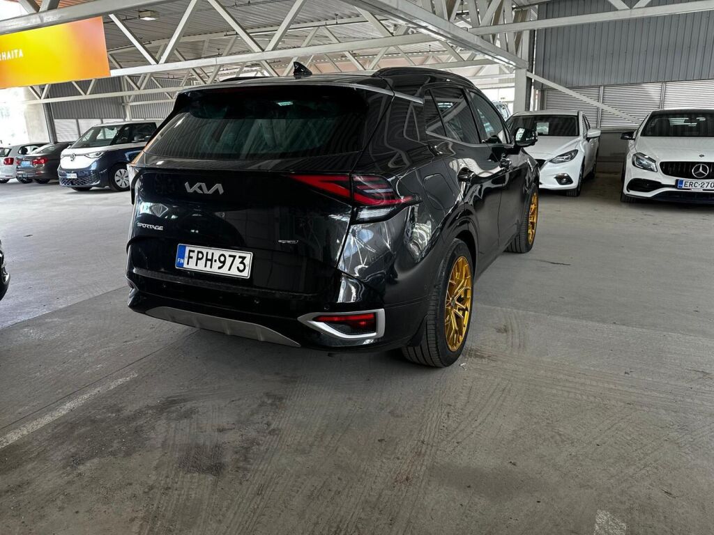 Kia Sportage 2022 Musta