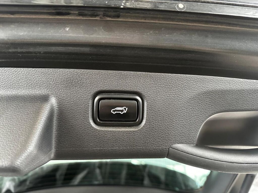 Kia Sportage 2022 Musta