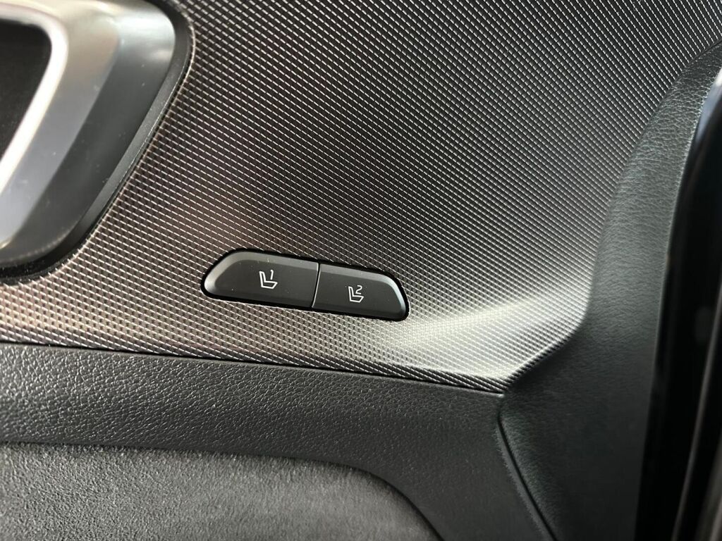 Kia Sportage 2022 Musta