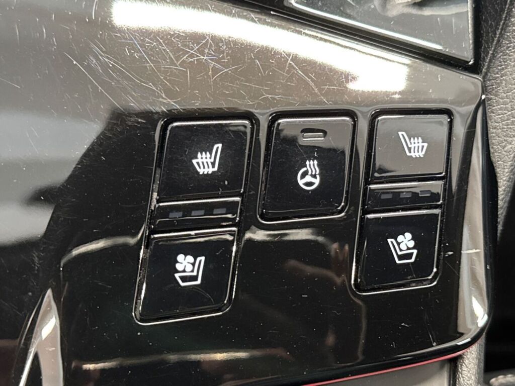 Kia Sportage 2022 Musta