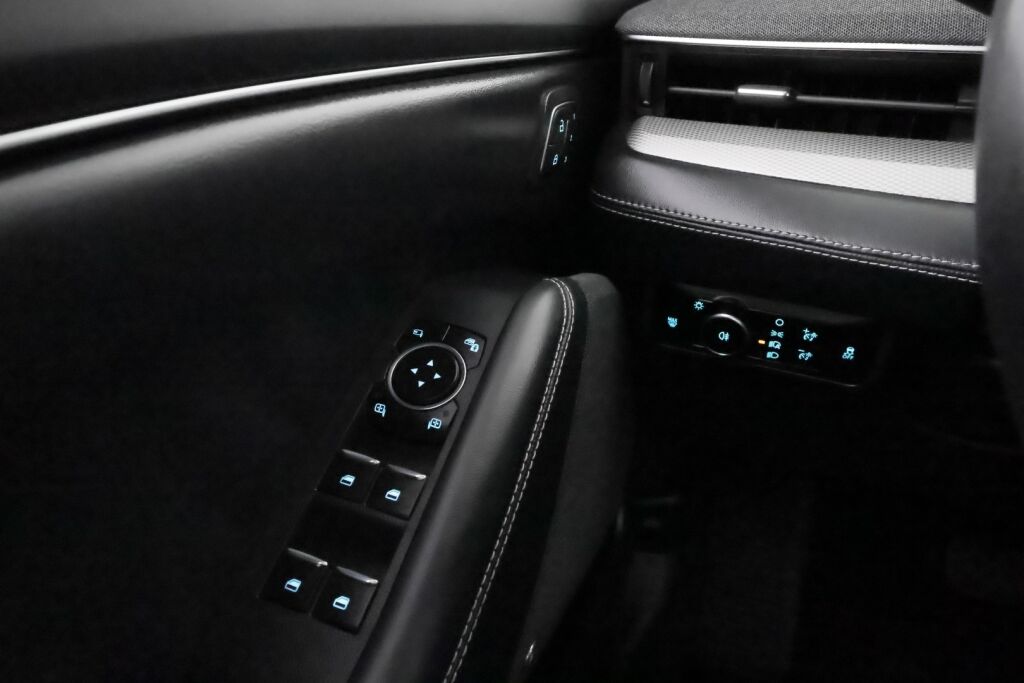 Ford Mustang Mach-E 2022 Harmaa