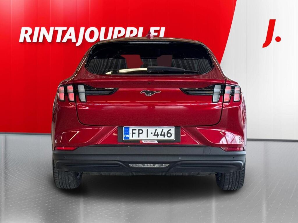 Ford Mustang Mach-E 2022 Punainen