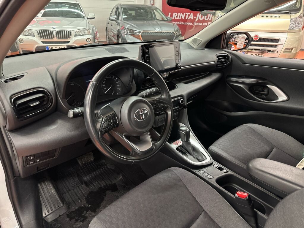 Toyota Yaris 2022 Valkoinen