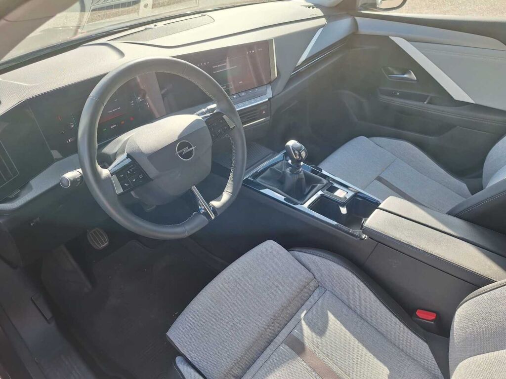 Opel Astra 2023 Harmaa