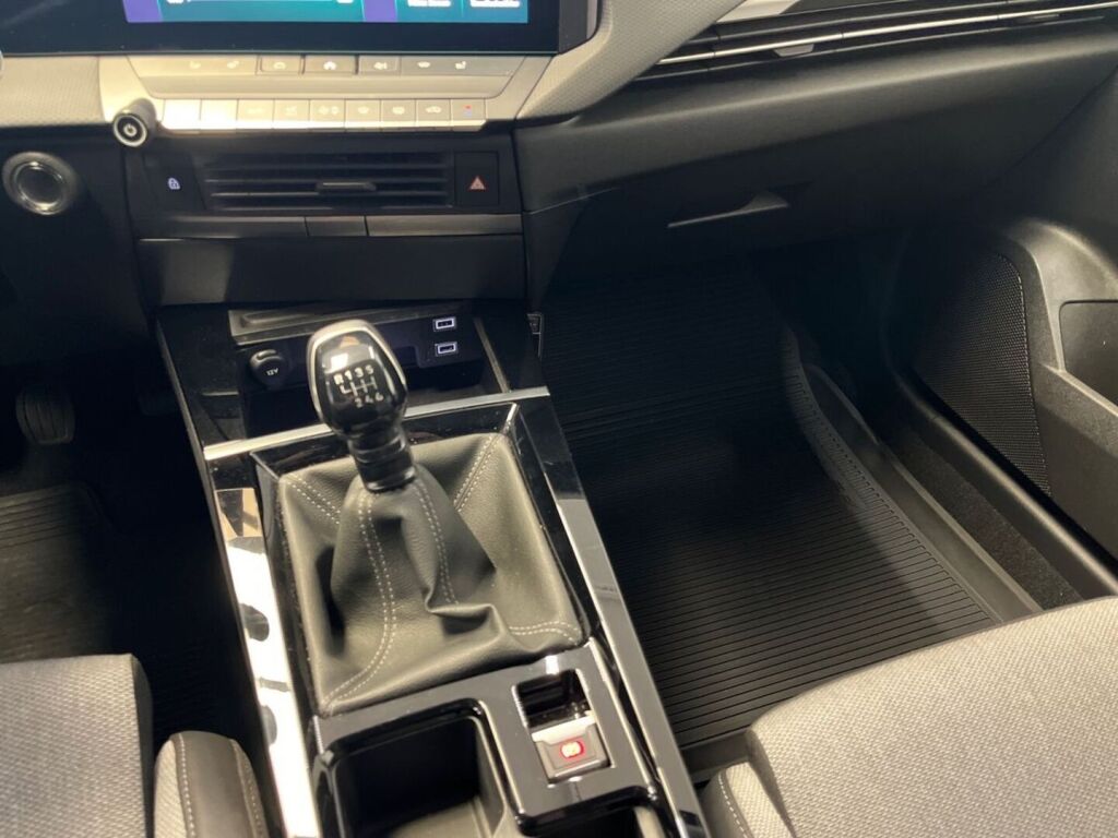 Opel Astra 2023 Harmaa