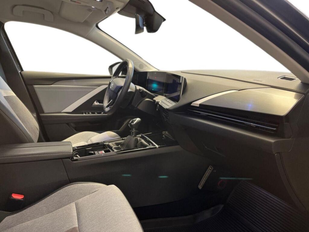 Opel Astra 2023 Harmaa
