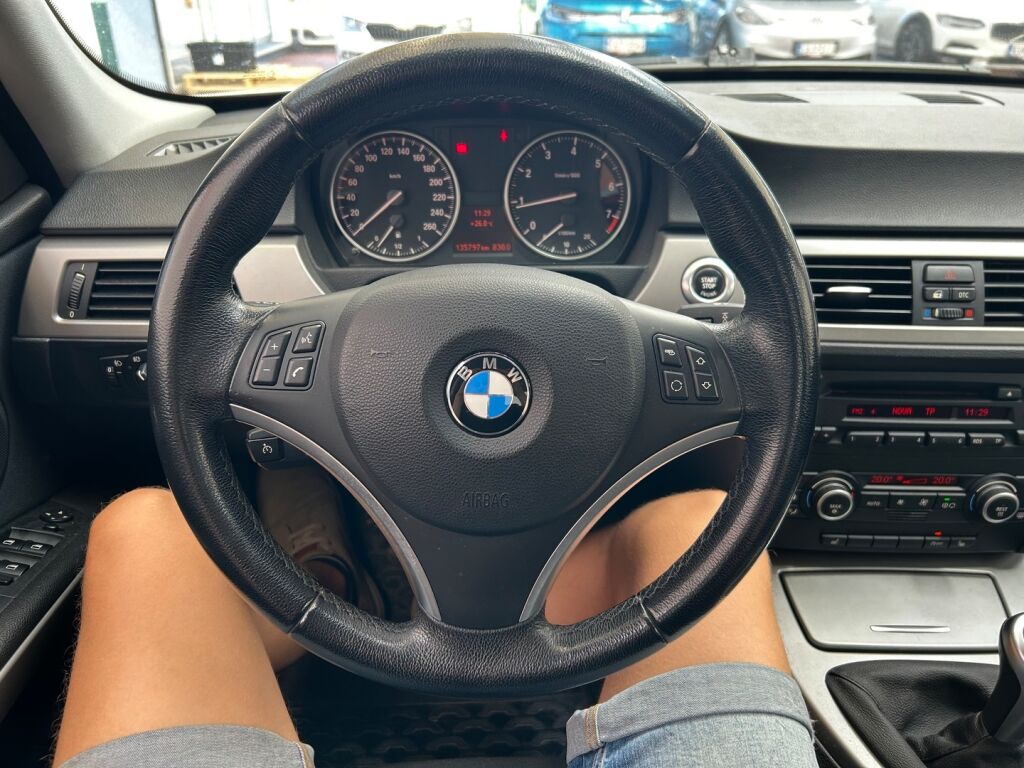 BMW 320 2008 Harmaa