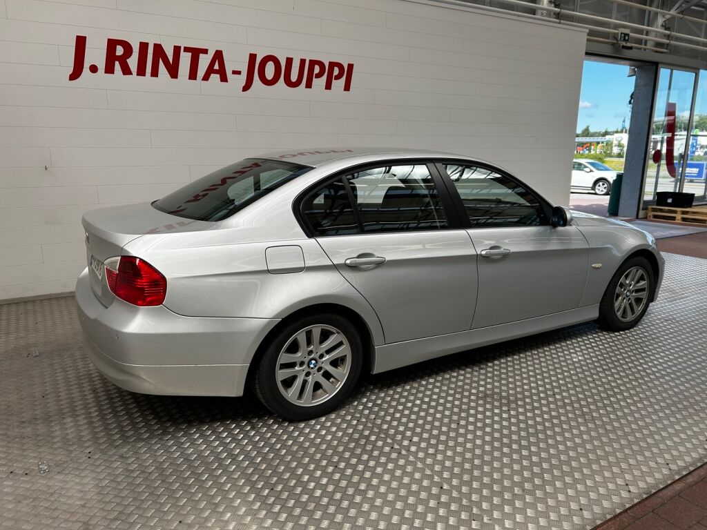 BMW 320 2008 Harmaa
