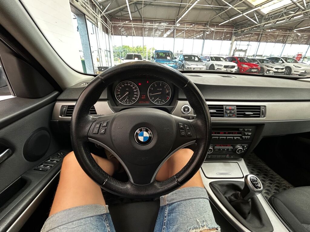 BMW 320 2008 Harmaa
