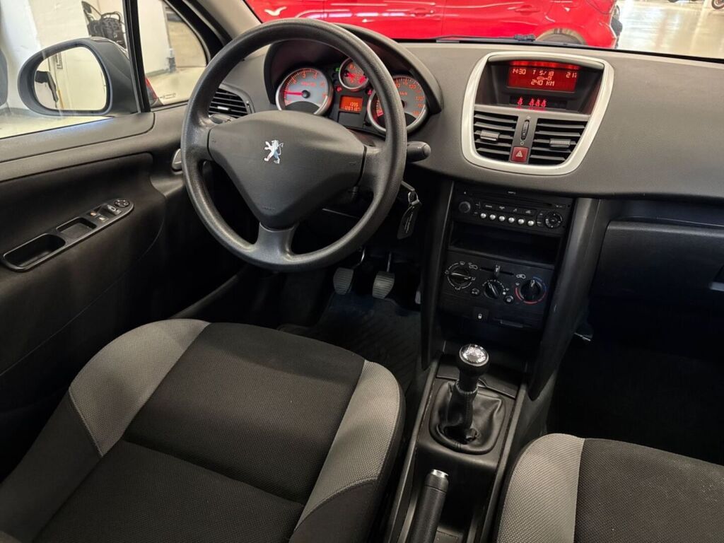 Peugeot 207 2008 Harmaa