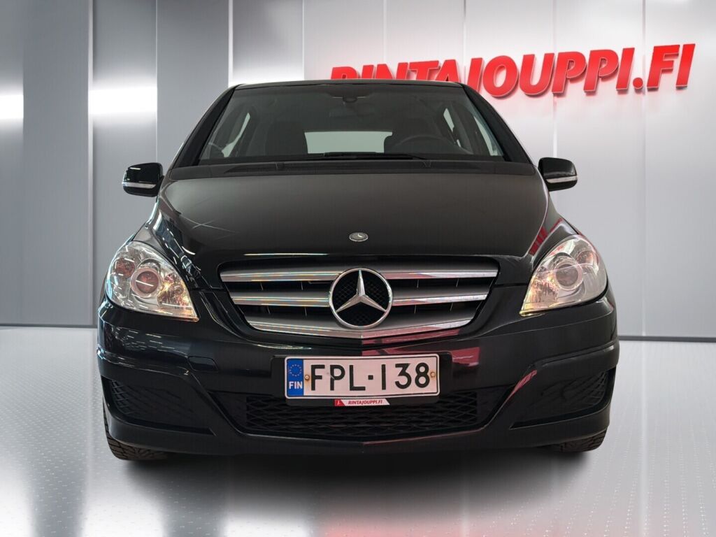 Mercedes-Benz B 2009 Musta