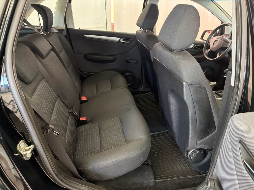Mercedes-Benz B 2009 Musta