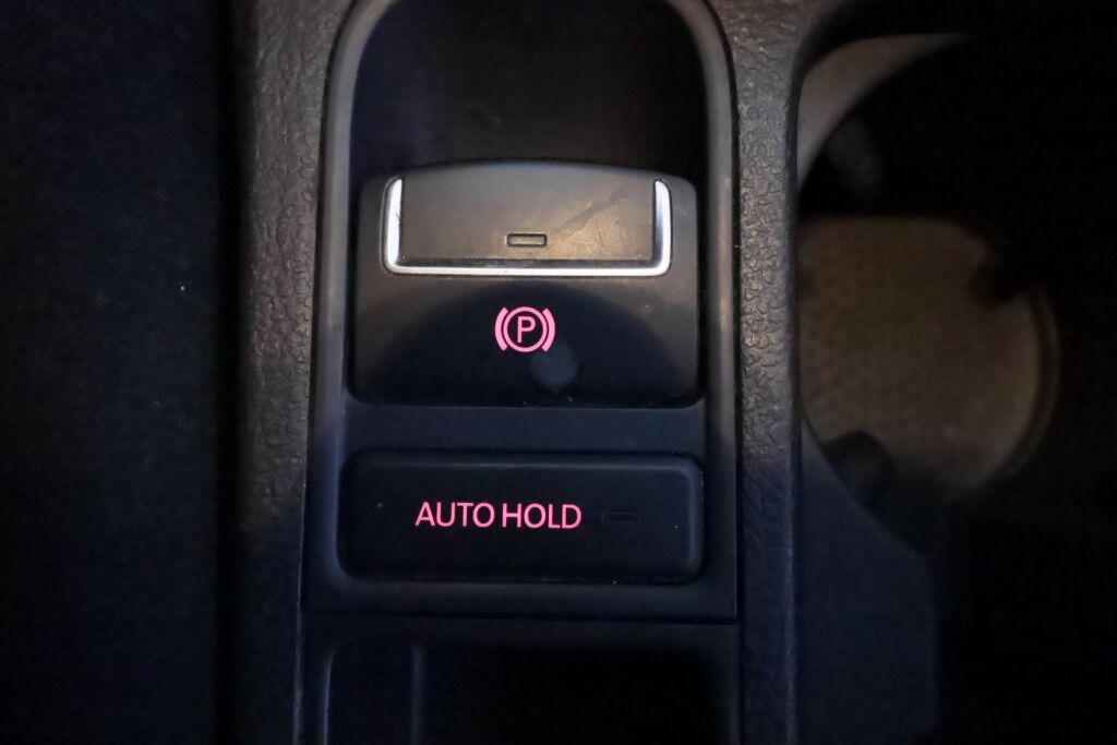 Volkswagen Tiguan 2008 Punainen