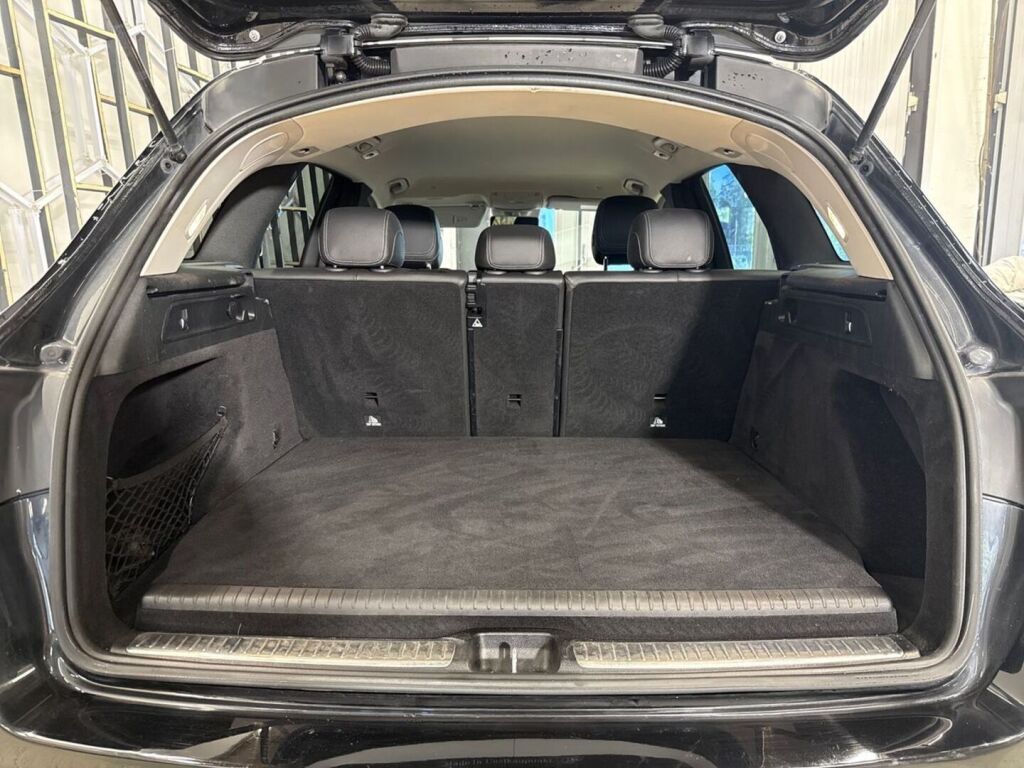 Mercedes-Benz GLC 2020 Musta