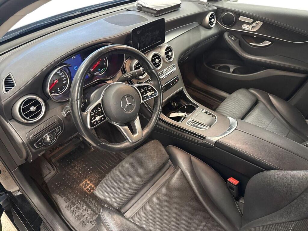 Mercedes-Benz GLC 2020 Musta
