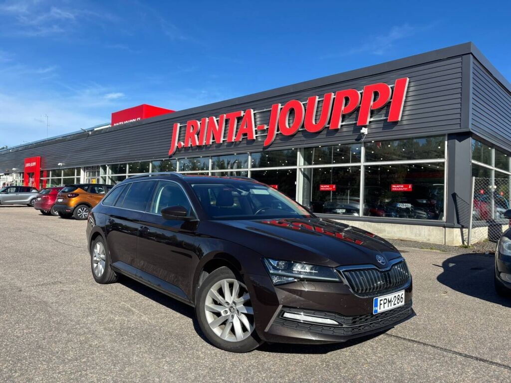 Skoda Superb 2020 Ruskea (beige)