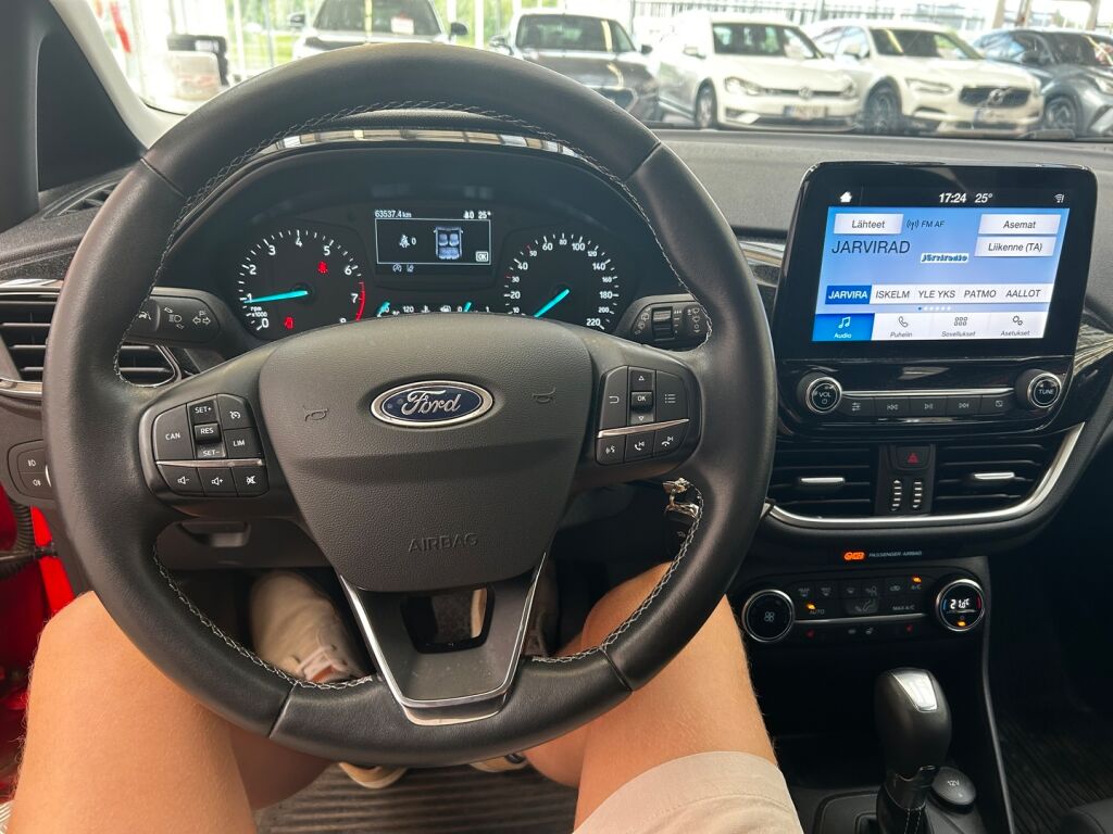 Ford Fiesta 2020 Punainen