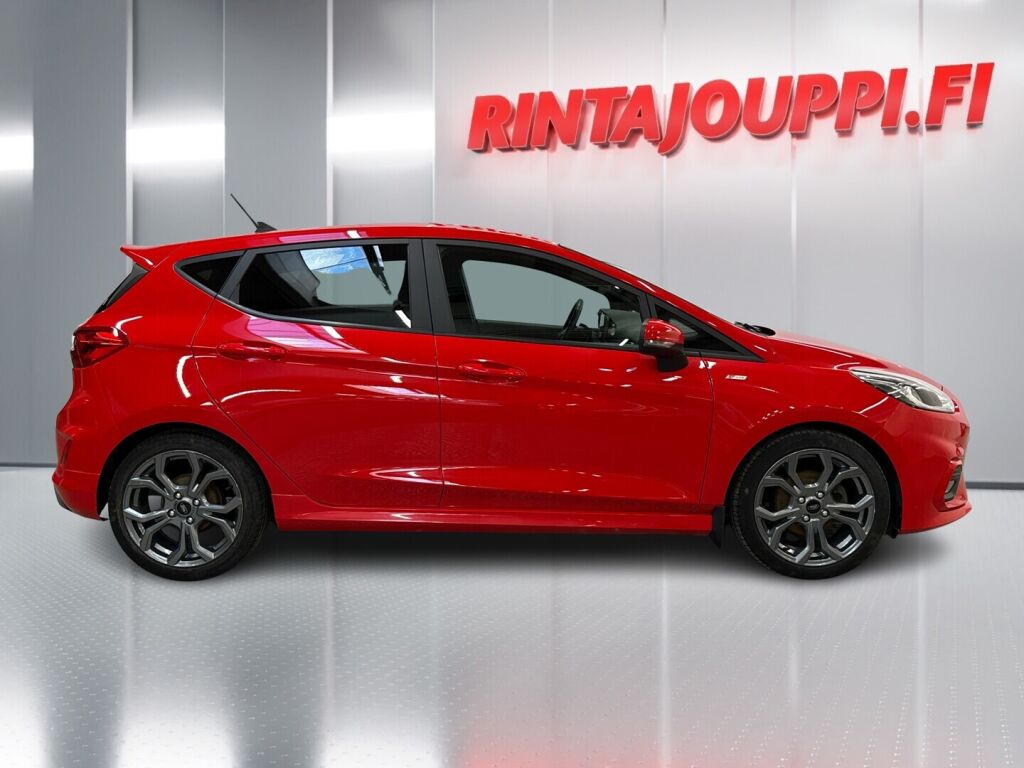 Ford Fiesta 2020 Punainen