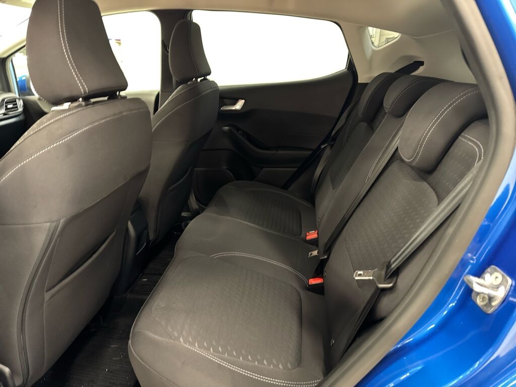 Ford Fiesta 2021 Sininen