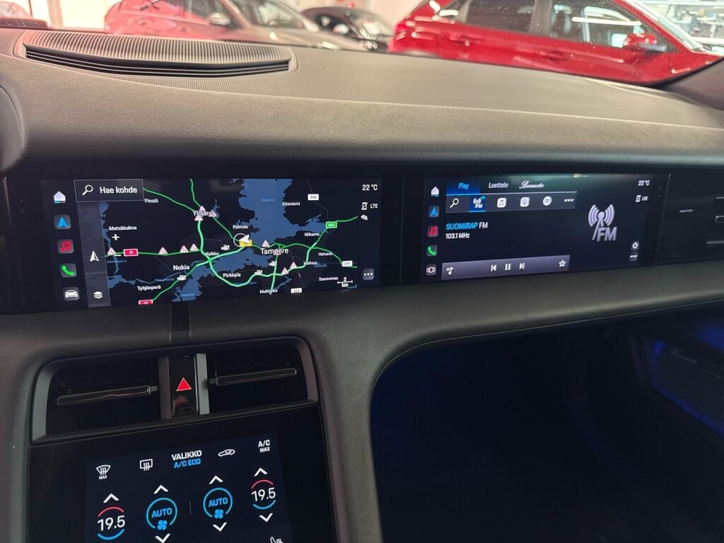 Porsche Taycan 2020 Musta