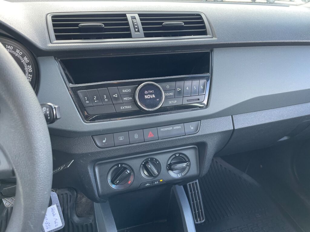 Skoda Fabia 2020 Sininen