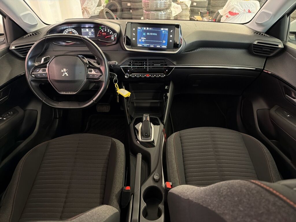 Peugeot 208 2020 Valkoinen