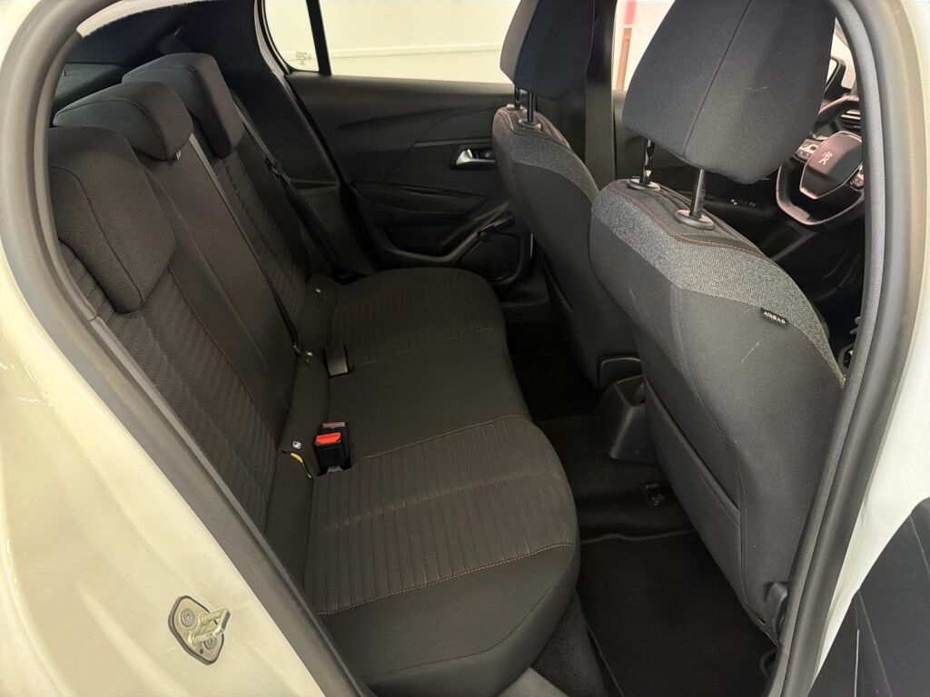 Peugeot 208 2020 Valkoinen