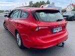 Ford Focus 2020 Punainen