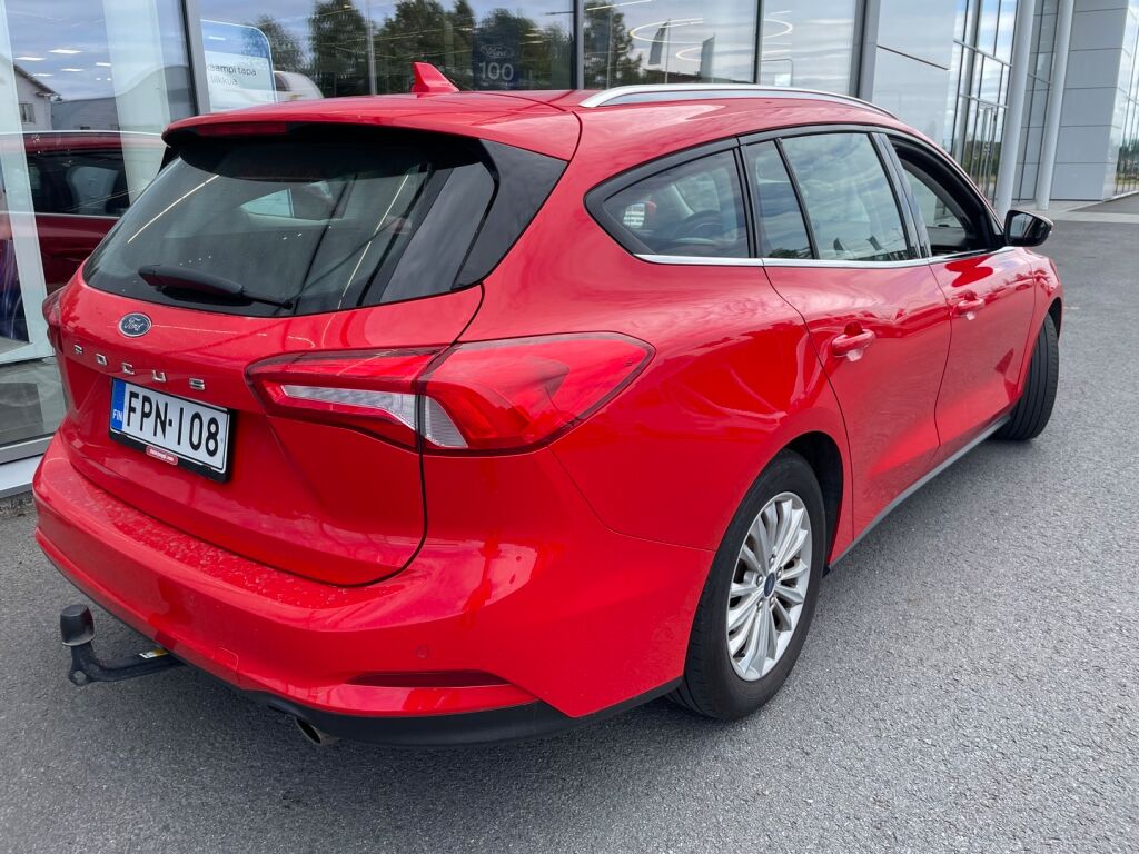 Ford Focus 2020 Punainen