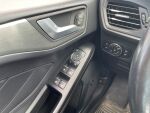 Ford Focus 2020 Punainen