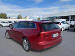Volvo V60 2020 Punainen