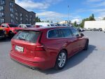 Volvo V60 2020 Punainen