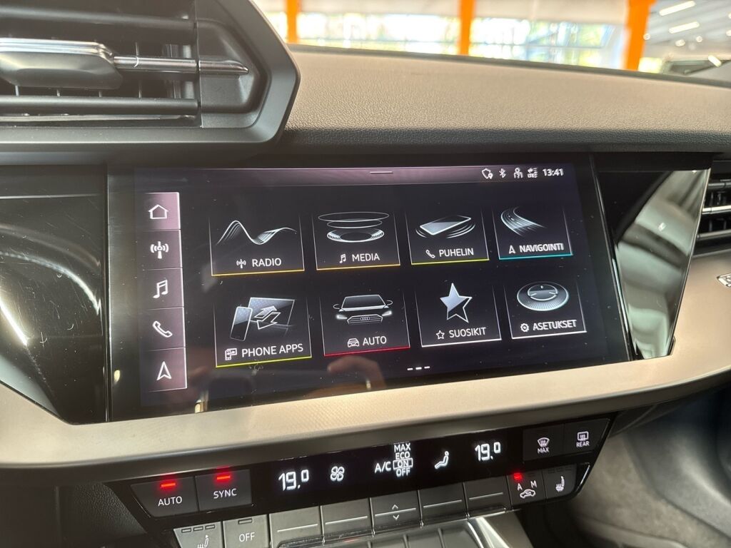 Audi A3 2020 Musta