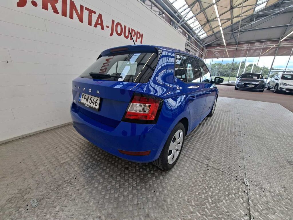 Skoda Fabia 2020 Sininen