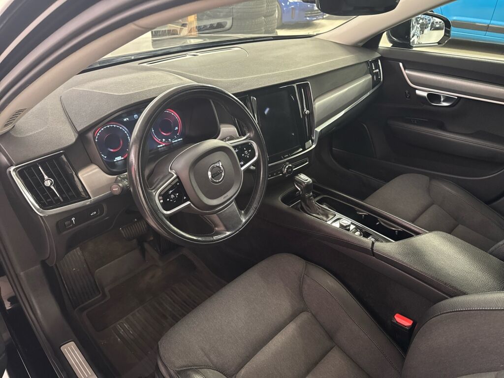 Volvo V90 2017 Musta