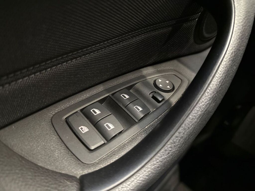 BMW X1 2016 Harmaa