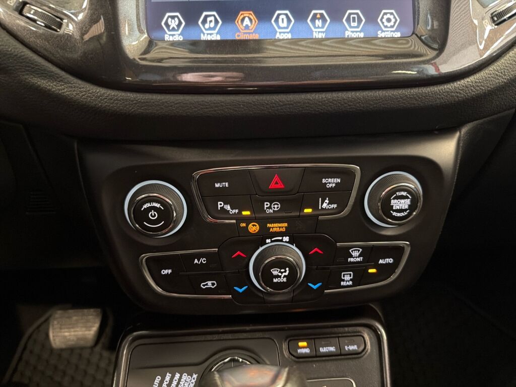 Jeep Compass 2020 Punainen