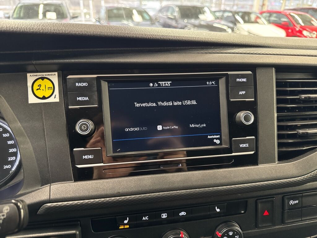 Volkswagen Transporter 2021 Valkoinen