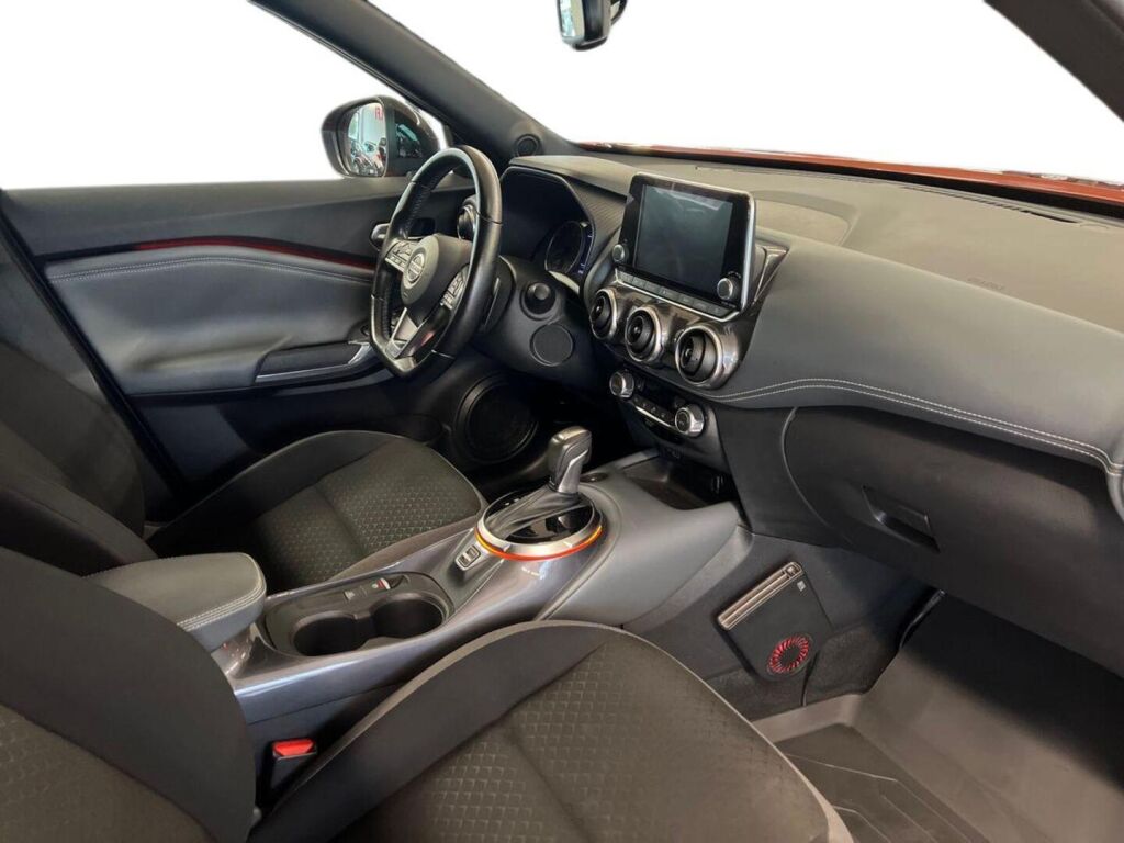 Nissan Juke 2020 Punainen